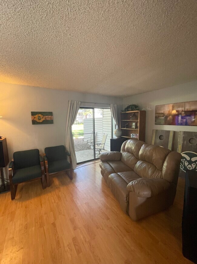 Building Photo - 1705 Heatheridge Rd