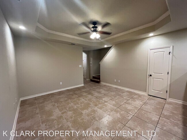 Foto del edificio - 3 br, 2.5 bath House - 6522 MARCEL WAY #102