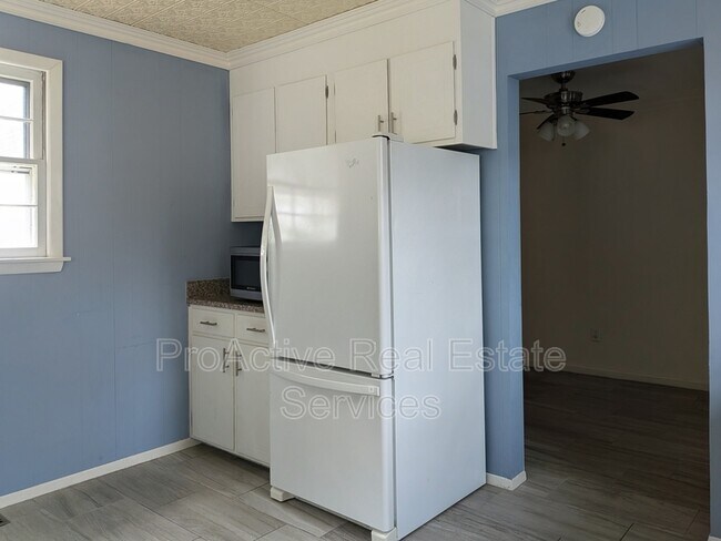 Foto del edificio - 9421 Phillip Ave