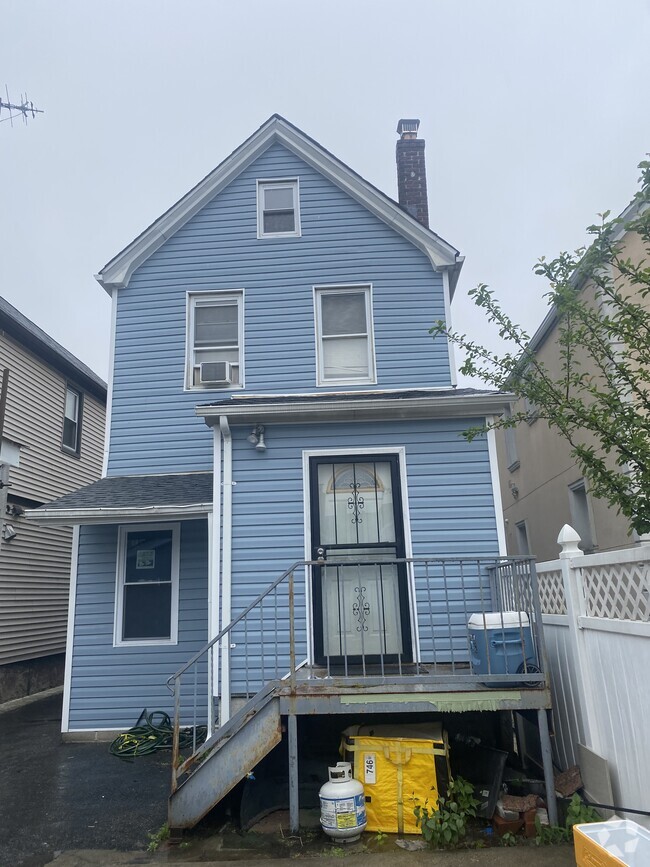 Building Photo - 62-95 Wetherole St