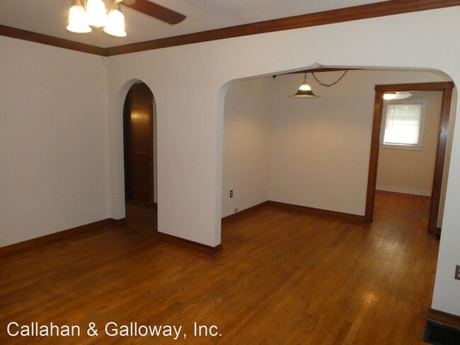 Building Photo - 2 br, 1 bath House - 406 N 8th St.