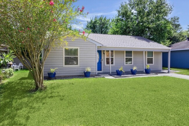 Building Photo - 5014 Yellowstone Blvd