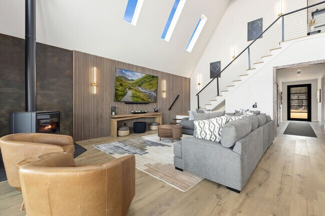 Foto del edificio - 9770 Larkin Ln