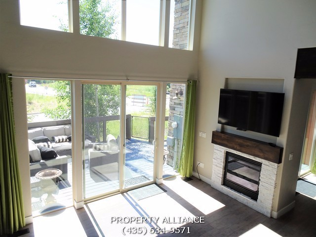 Building Photo - 8077 Courtyard Loop