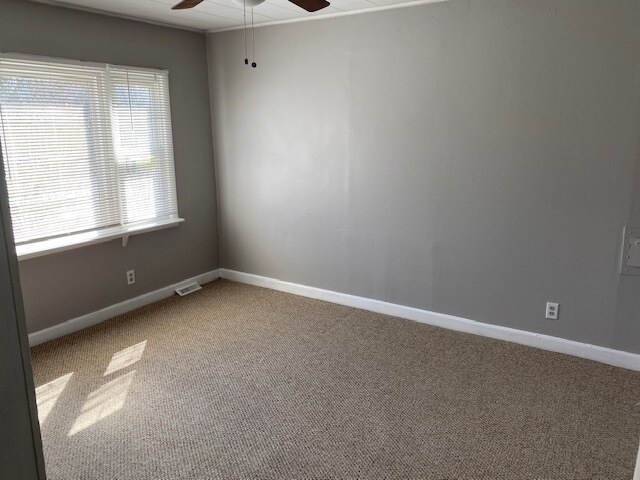 Foto del edificio - 11 Blossom Ave