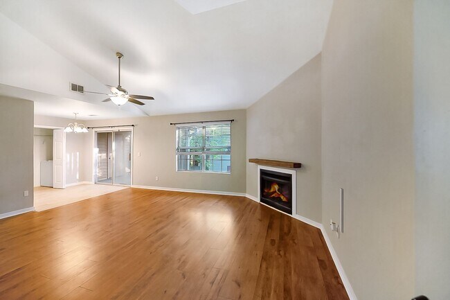 Foto del edificio - Beautiful cozy Condo