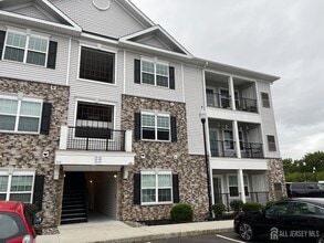 Building Photo - 826 Stiller Ln