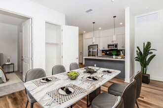 Interior Photo - Onyx Uptown PHX