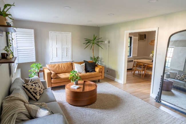 Building Photo - 6 Treaty Rd