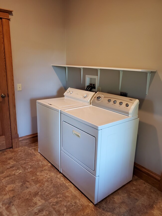 Laundry - 30735 County 8 Blvd