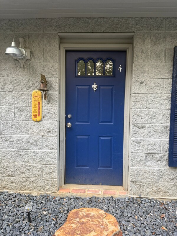 Foto principal - 704 Mystic View Rd