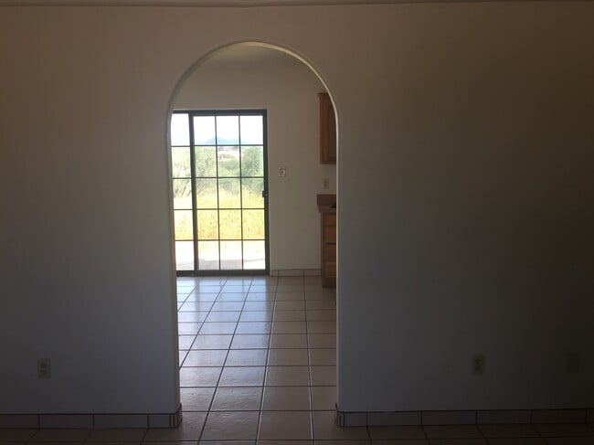 Foto del edificio - 226 Paseo Montura