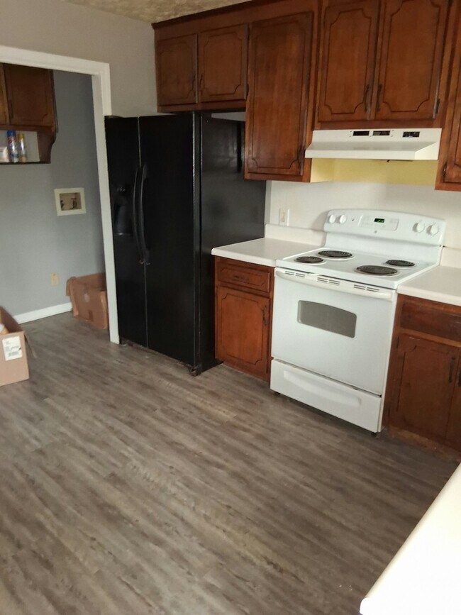 Foto del edificio - 1532 Rosewood Cir SE