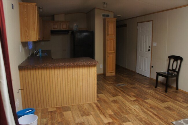 Foto del edificio - 601 Clear Lake Rd