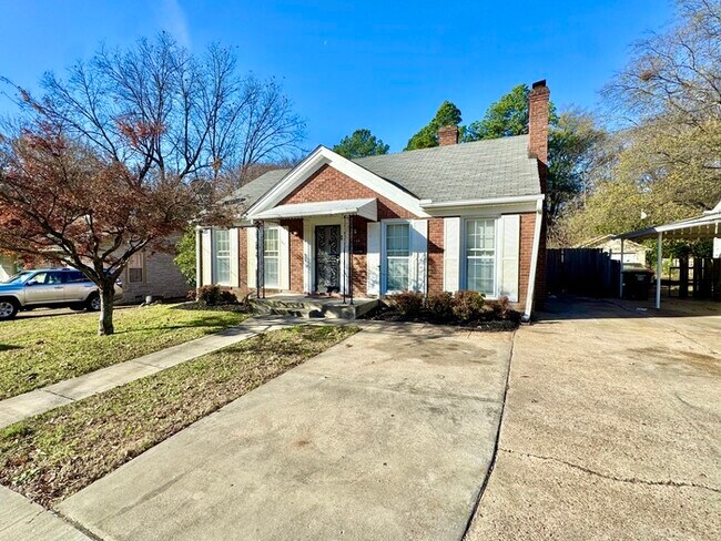 Foto del edificio - 135 S Greer St