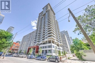 Building Photo - 25 Holly St