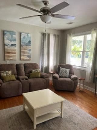 Building Photo - 543 Riverland Dr