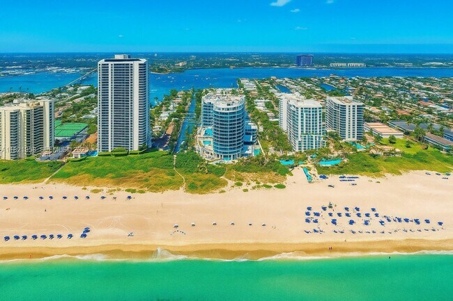 Foto del edificio - 3100 N Ocean Dr