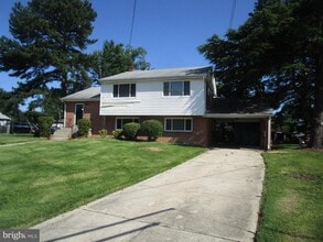 Building Photo - 5606 Devon Ct