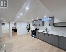 Building Photo - 38 Whitford Rd