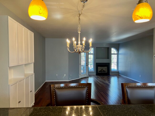Building Photo - 6024 Blue Point Ct