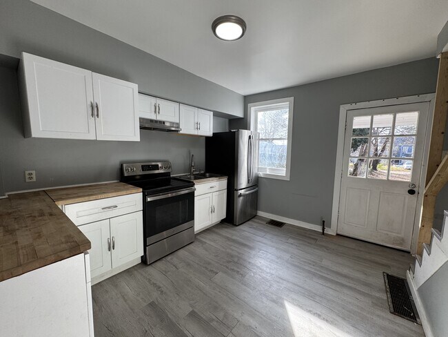 Foto del edificio - 542 S Queen St