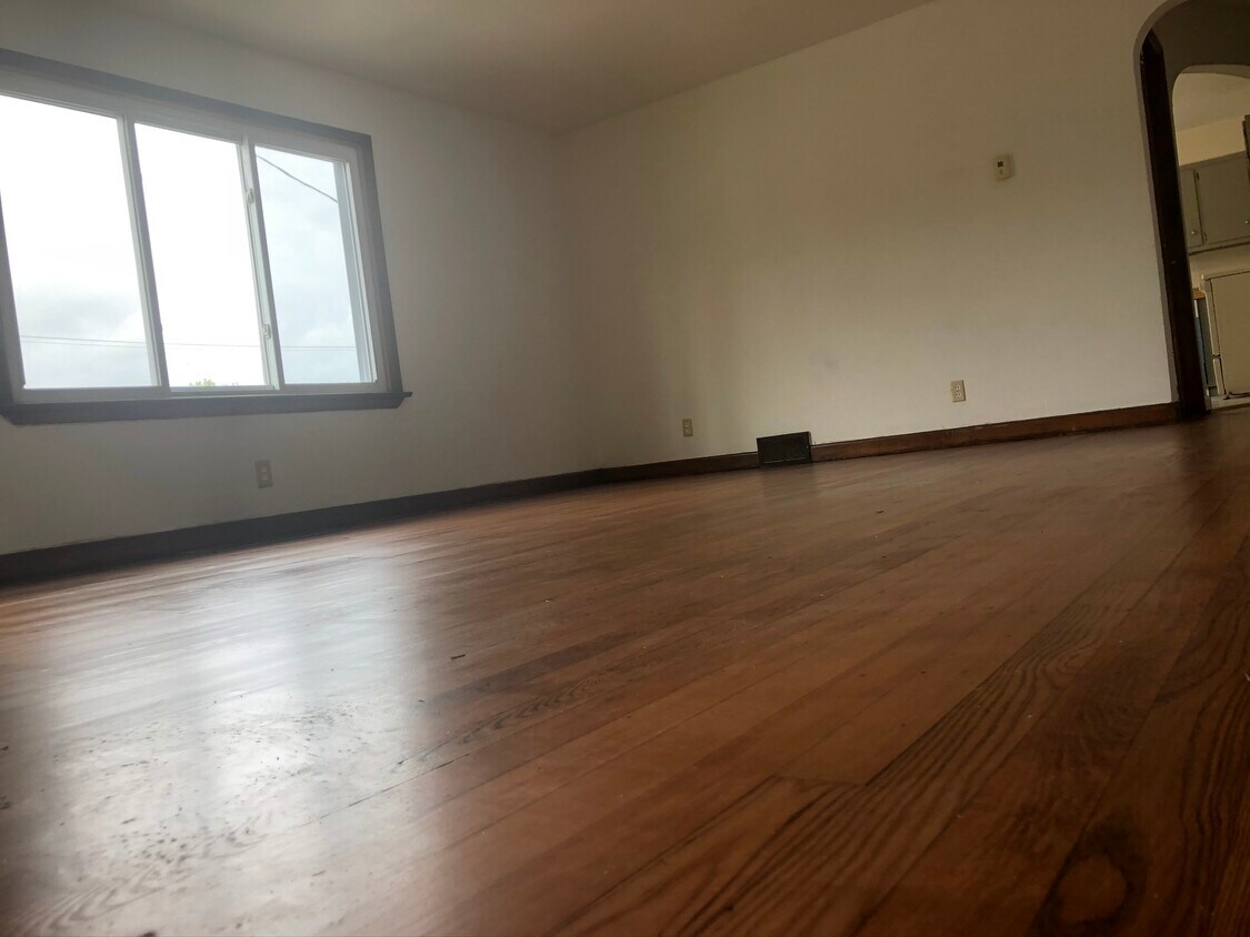 Foto principal - 1002 E Park Ave