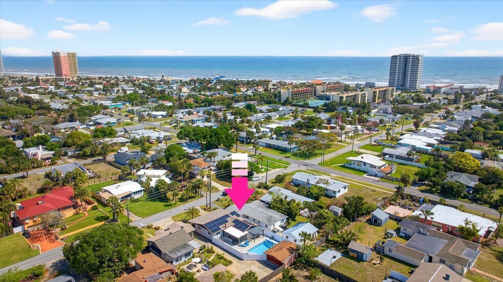 Beachside Pool Home Just Minutes from the Ocean!