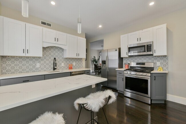 Foto del edificio - 111 Fuller St