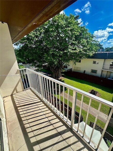 Foto del edificio - 8475 SW 94th St