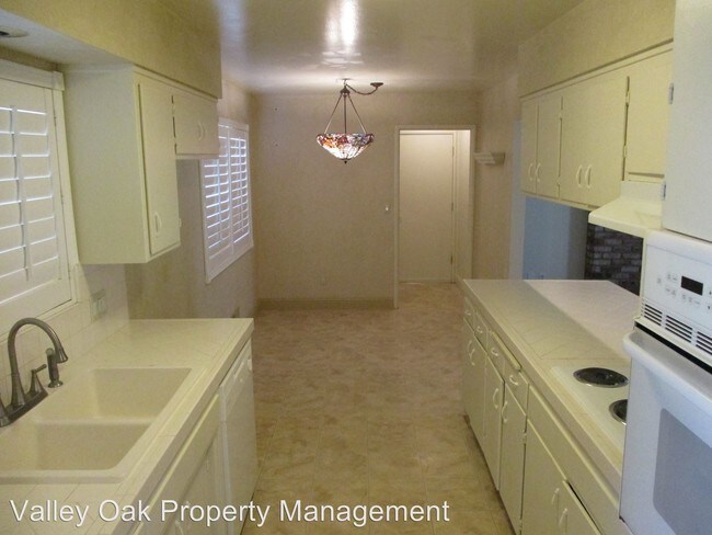 Building Photo - 3 br, 2.5 bath House - 4943 Langworth Road