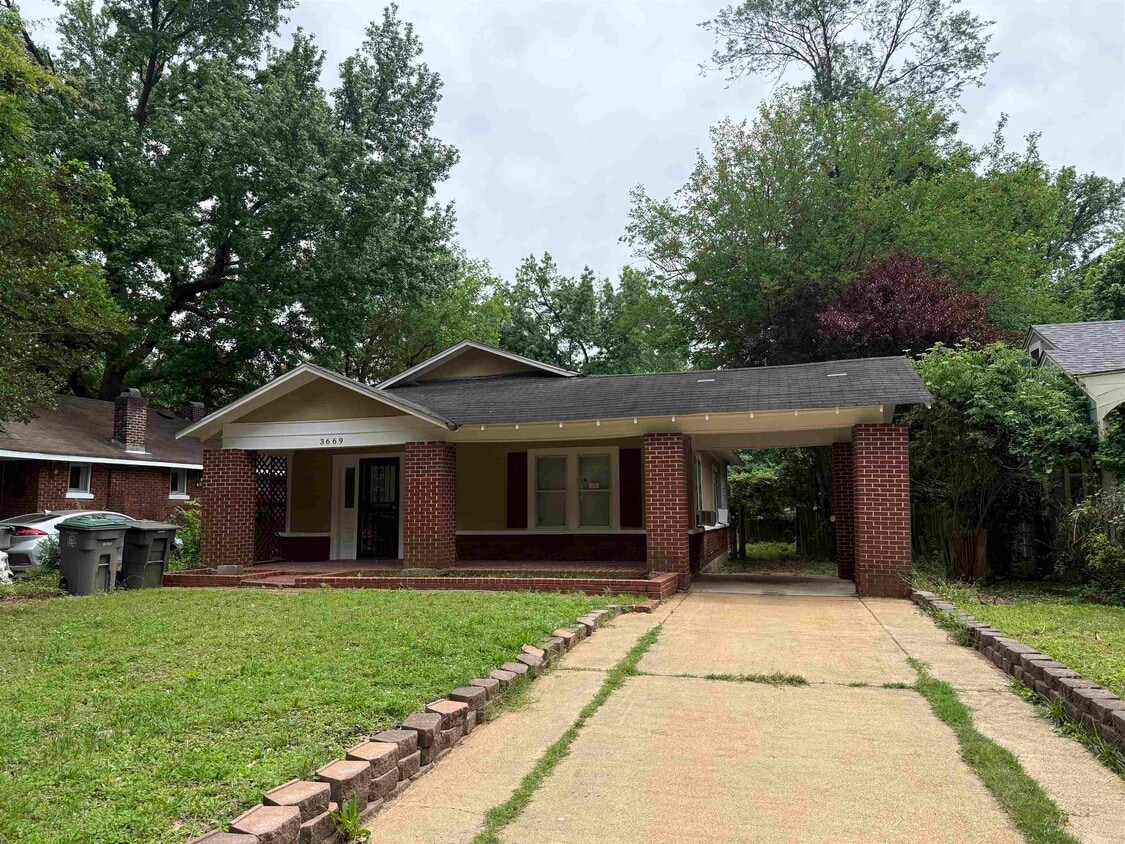 Primary Photo - 3669 Marion Ave