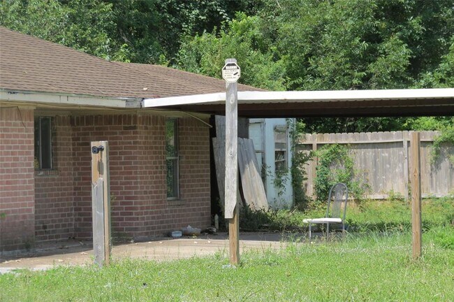Building Photo - 7949 Lockwood Dr