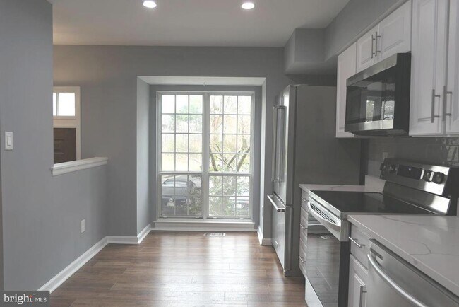Foto del edificio - 15 Cherry Manor Ct