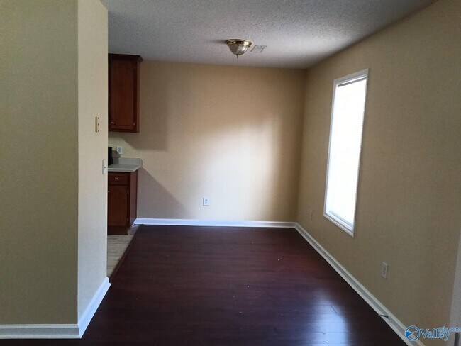 Foto del edificio - 217 Falcon Ridge Dr