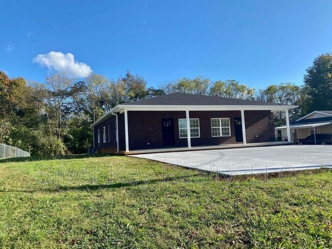 Foto del edificio - 427 Sterling Rd