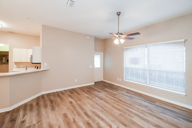 Building Photo - 3376 FL-207