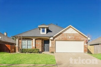 Building Photo - 541 Kerry St