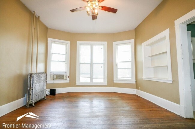 Building Photo - 901 Leavenworth St