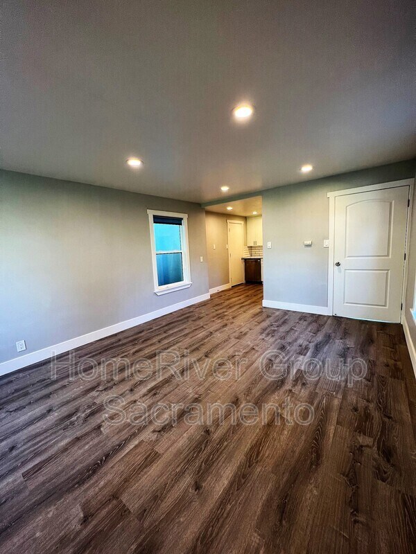 Foto del edificio - 3740 1st Ave