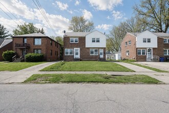 Building Photo - 3654 W 107th St