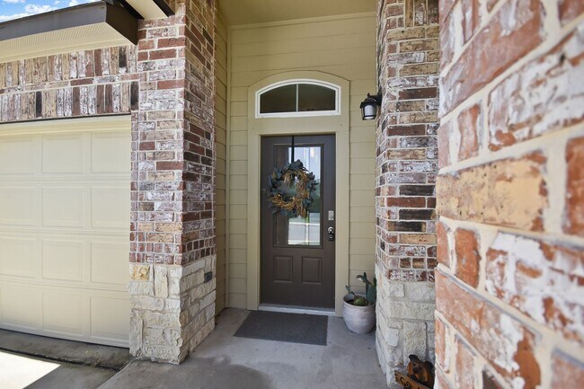 Foto del edificio - 4 Bedroom/2 Bath Kallison Ranch Subdivision