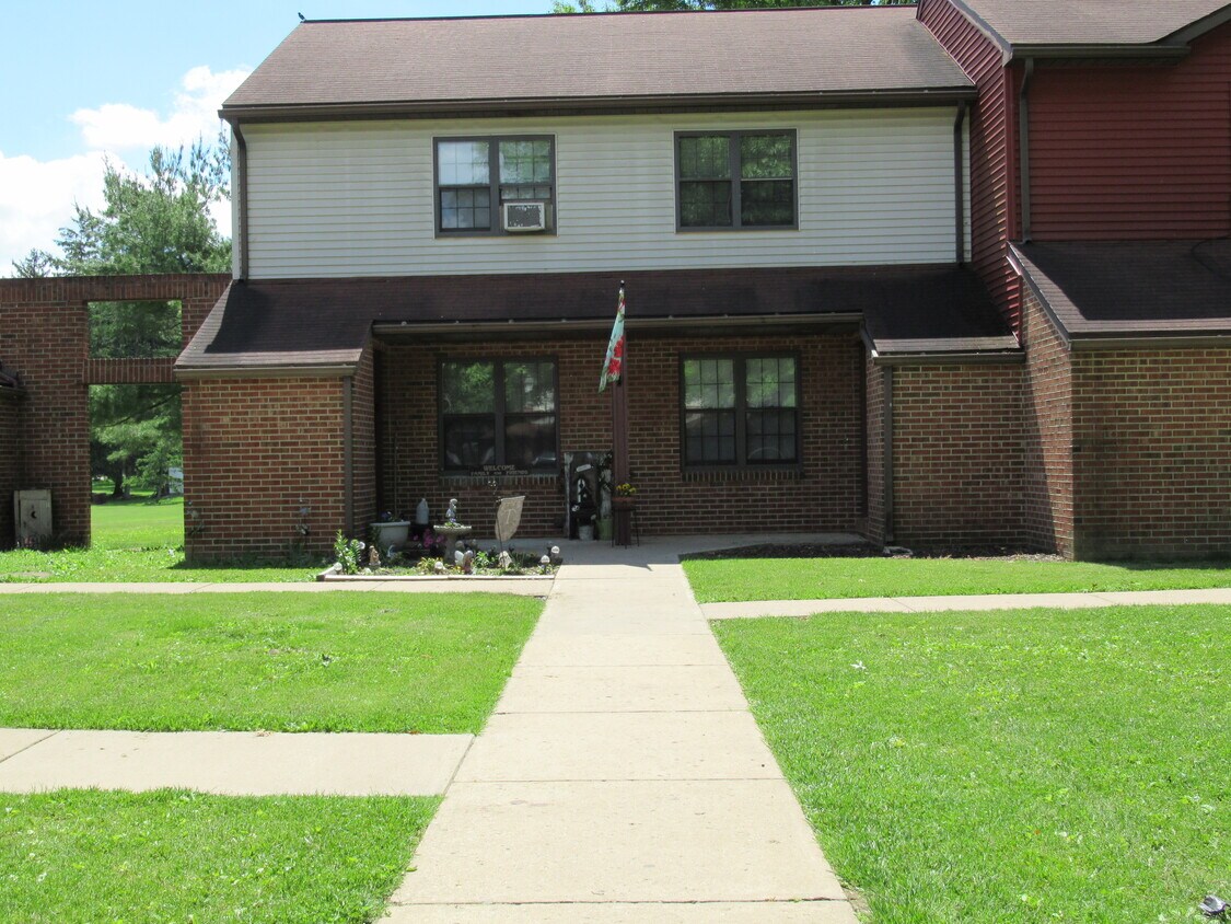 524 Broadway Estates, Turbotville, PA 17772 House Rental in