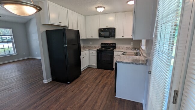 Updated unit - Paige Mill Court Apartments