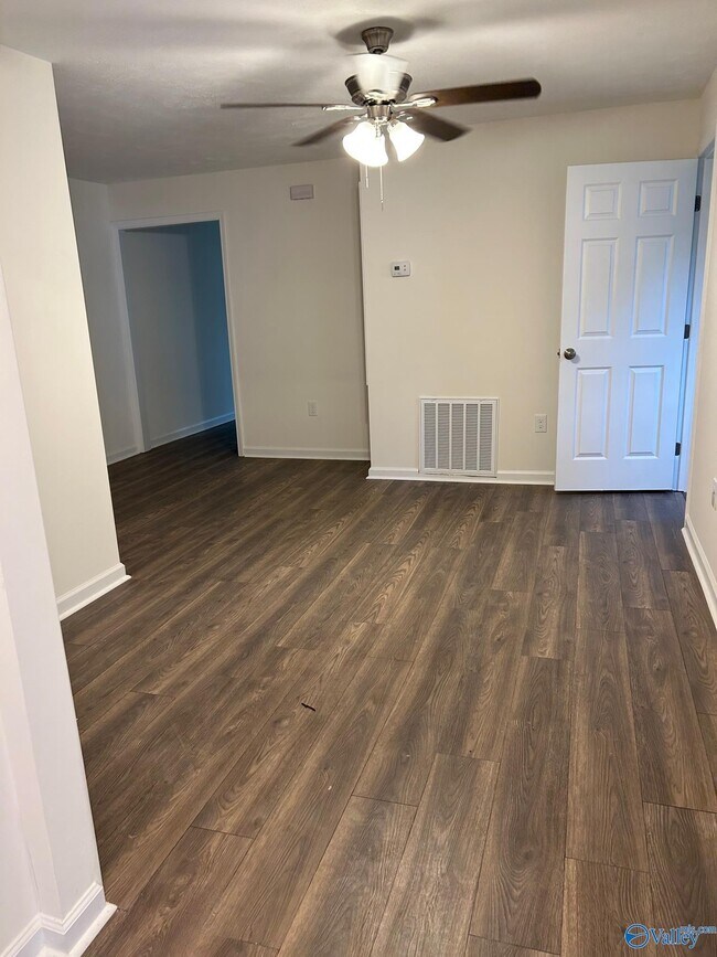 Foto del edificio - 3203 Clopton St SW