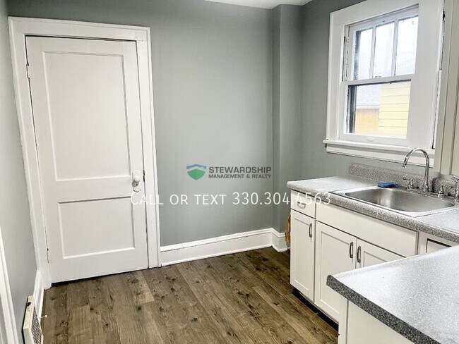 Foto del edificio - 1012 Brown St