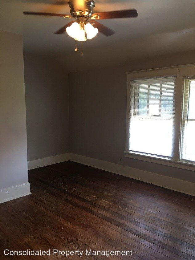 Foto del edificio - 1517 Virginia St