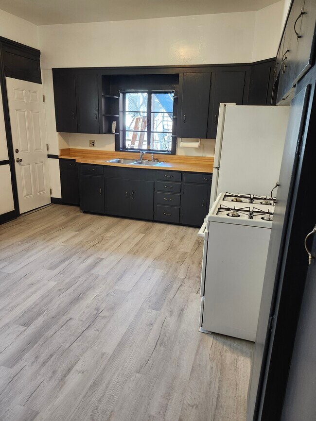 Cocina - 1627 N 2nd St