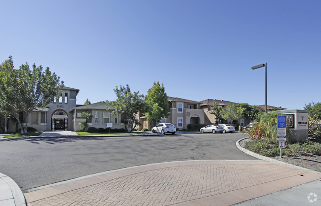 Building Photo - Torrey Del Mar Apartments