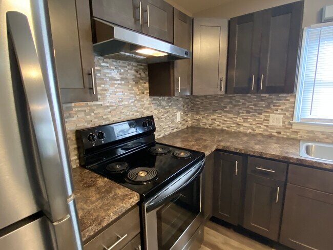 Kitchen - 131 Garman Dr